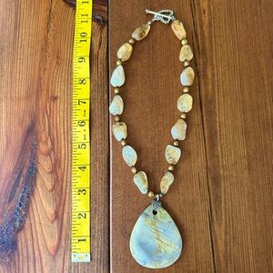 Agate and polished stone choker